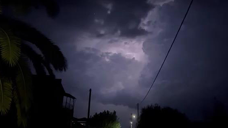 Πάρτι… κεραυνών στη Θεσσαλία