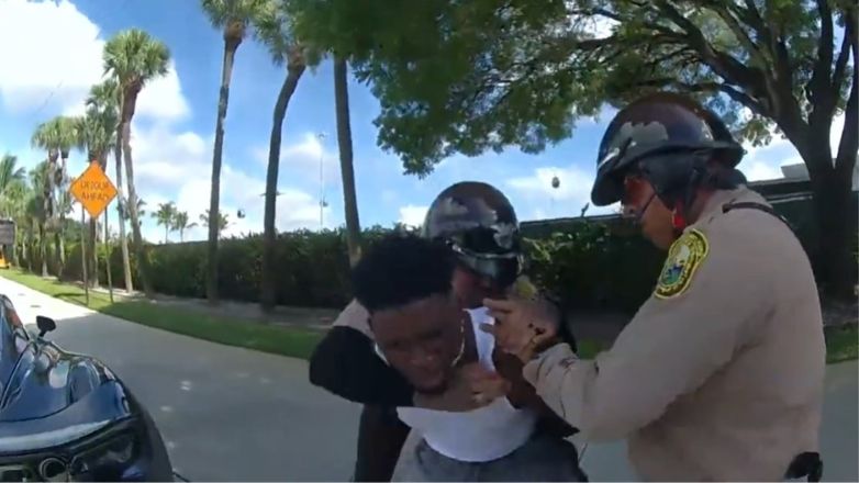 Σάλος με την βίαιη σύλληψη του σταρ του NFL, Tyreek Hill