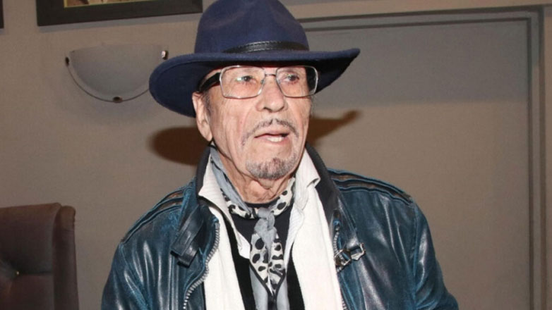 Φώτης Μεταξόπουλος για το διπλό εγκεφαλικό: «Μούδιασε το χέρι μου, άρχισα να ψευδίζω και ξεκίνησα να τραγουδώ και να χορεύω»