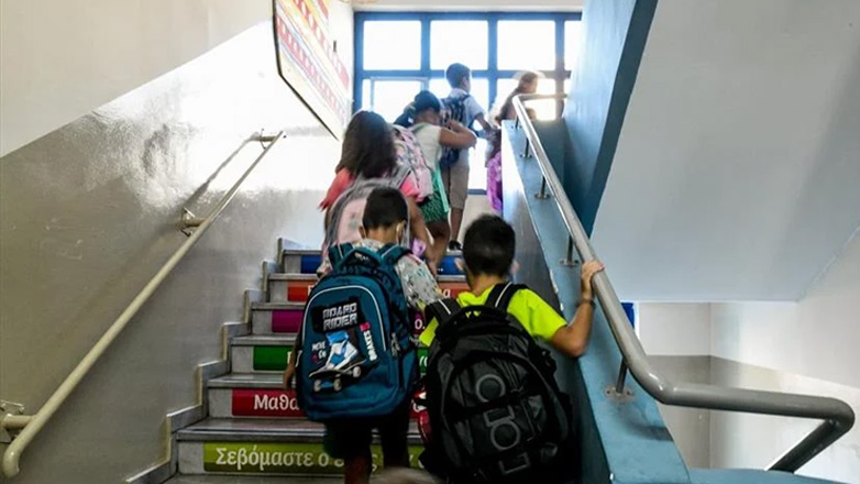 Ανοίγουν σήμερα τα σχολεία – Το χιουμοριστικό TikTok του πρωθυπουργού