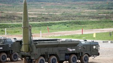 Ρωσία: Το Κρεμλίνο υπόσχεται να δώσει τη «δέουσα» απάντηση αν επιτραπεί στην Ουκρανία να χρησιμοποιήσει όπλα μεγάλου βεληνεκούς κατά της ρωσικής επικράτειας