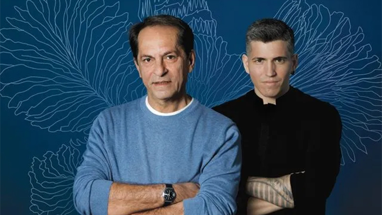 «Της ομορφιάς το άγριο φιλί»: Τα τραγούδια του Παρασκευά Καρασούλου στο Θέατρο Βράχων