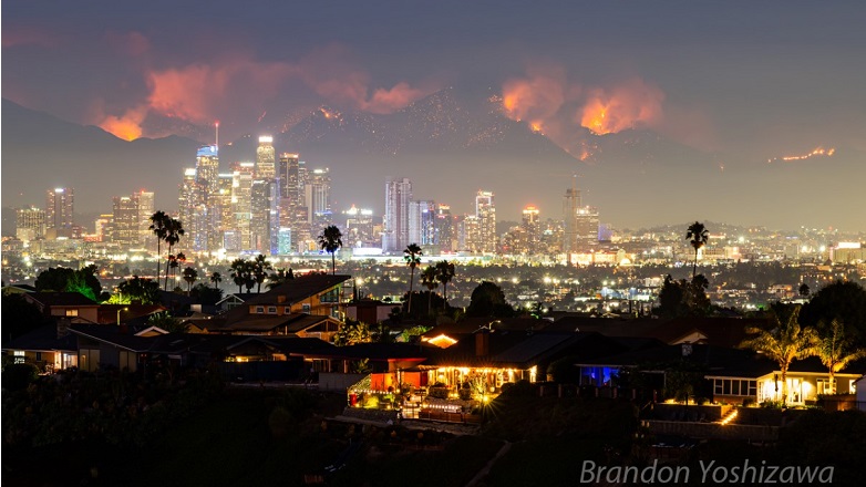 Σε κατάσταση έκτακτης ανάγκης το Λος Άντζελες, λόγω των πυρκαγιών Σε κατάσταση έκτακτης ανάγκης το Λος Άντζελες, λόγω των πυρκαγιών