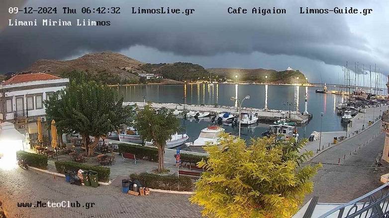 Shelf cloud: Εικόνες από το εντυπωσιακό σύννεφο που «σκέπασε» τη Λήμνο