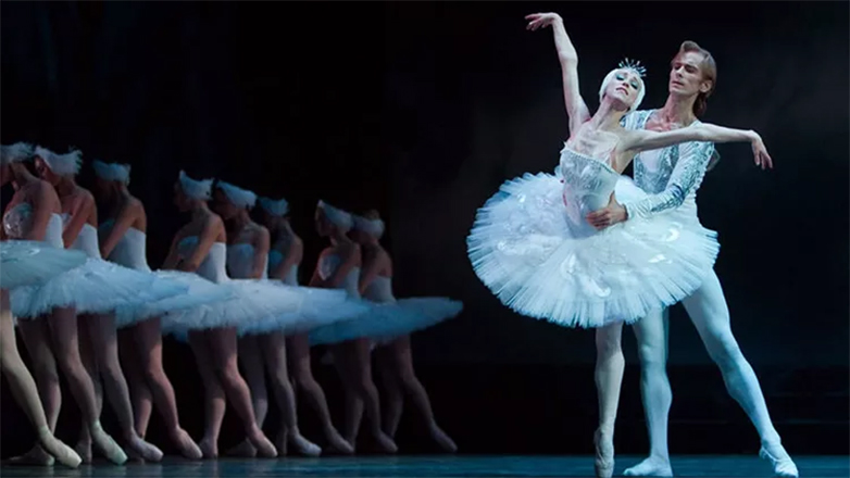 Η «Λίμνη των κύκνων» στο Ακροπόλ