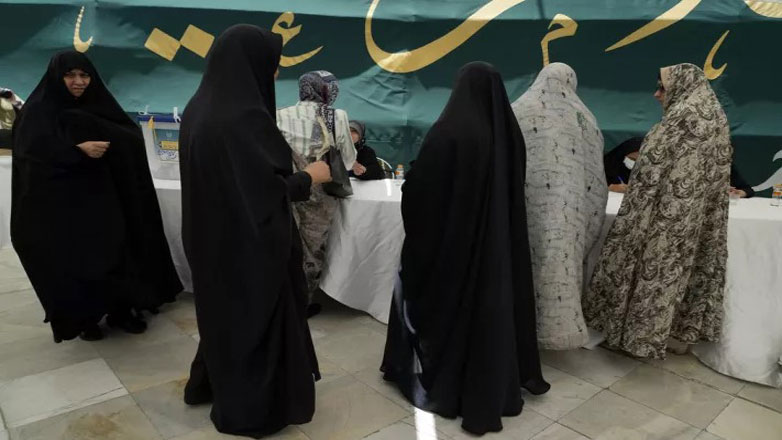 Ιράν: Ειδικοί του ΟΗΕ κατηγορούν την Τεχεράνη ότι έχει «εντείνει» την καταπίεση των γυναικών Ιράν: Ειδικοί του ΟΗΕ κατηγορούν την Τεχεράνη ότι έχει «εντείνει» την καταπίεση των γυναικών