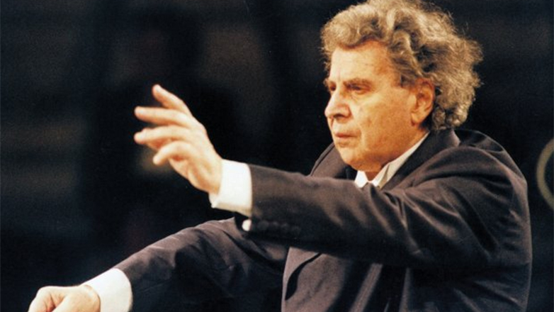 «Αφιέρωμα στον Μίκη Θεοδωράκη» στο Ωδείο Ηρώδου του Αττικού