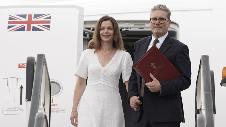 Sunday Times: Ο Στάρμερ παραβίασε κανόνες της Βουλής των Κοινοτήτων μη δηλώνοντας δωρεές ρούχων στη σύζυγό του