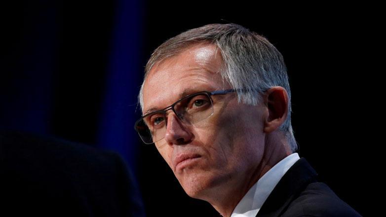 Αμερικανοί αντιπρόσωποι εναντίον CEO Stellantis: «Καταστρέφεις επίτηδες τις αμερικανικές φίρμες του ομίλου»