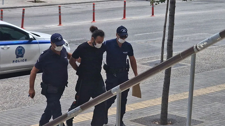 Στα δικαστήρια ο 46χρονος, που παρέσυρε γονείς και παιδί στη Θέρμη