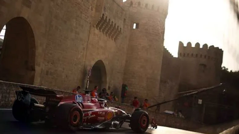 F1: Στις 14:00 το GP του Azerbaijan με τον Leclerc να ξεκινά πρώτος και όλα τα σενάρια να είναι ανοικτά