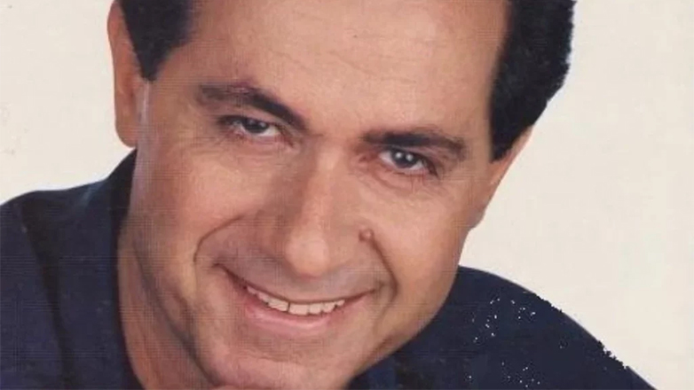 Πέθανε ο Κώστας Καρουσάκης Πέθανε ο Κώστας Καρουσάκης