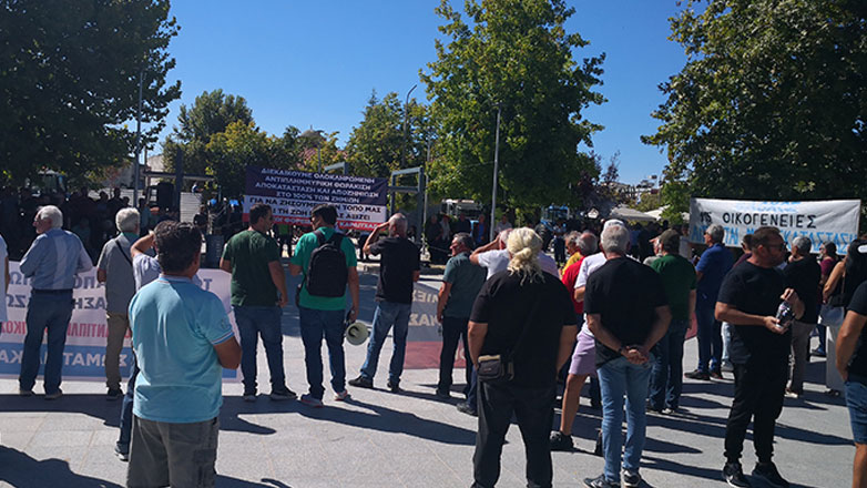 Μεγάλο συλλαλητήριο στον Παλαμά Καρδίτσας ένα χρόνο μετά τις καταστροφικές πλημμύρες