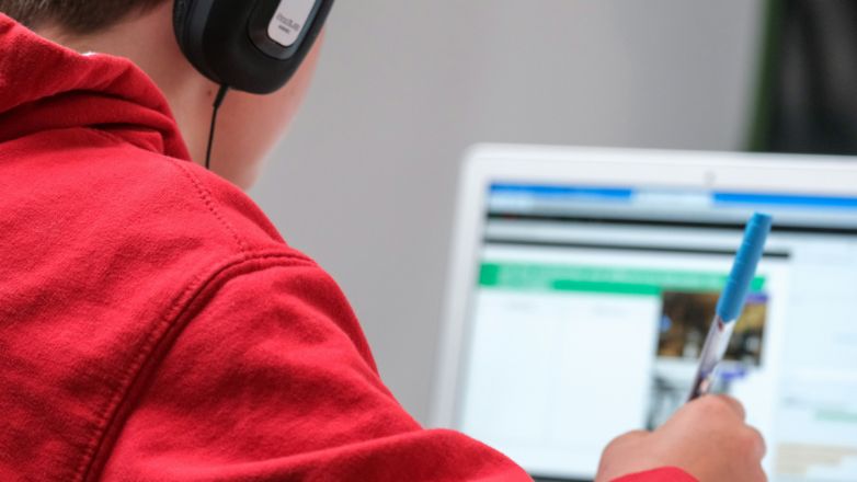 Πρεμιέρα αύριο Δευτέρα (16/9) για το Ψηφιακό Φροντιστήριο