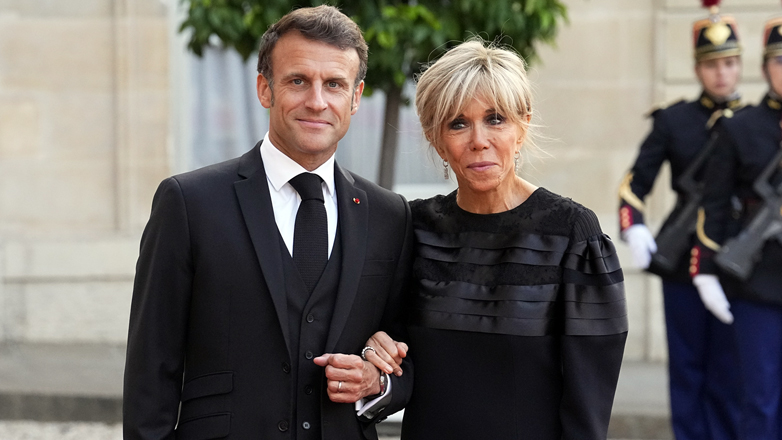 Εκνευρισμένη η «Πρώτη Κυρία» της Γαλλίας από τη μαζική αποχώρηση «αυλικών» από το Μέγαρο των Ηλυσίων