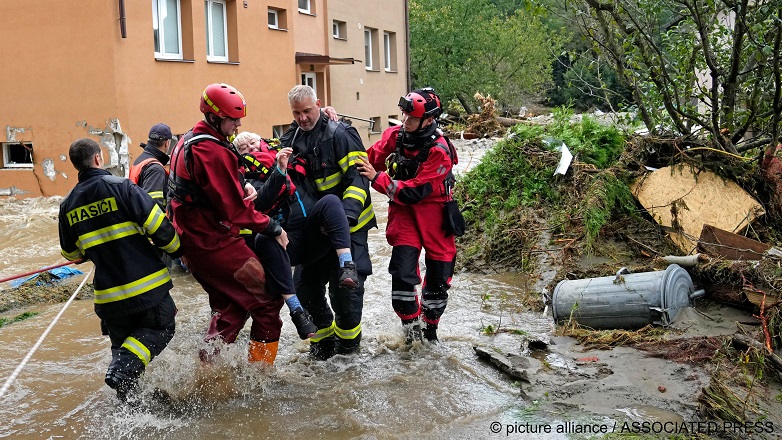 «Σαρώνει» η κακοκαιρία Boris την κεντρική Ευρώπη «Σαρώνει» η κακοκαιρία Boris την κεντρική Ευρώπη