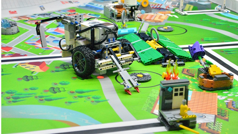 Για πρώτη φορά στην Ελλάδα ο παγκόσμιος μαθητικός διαγωνισμός ρομποτικής