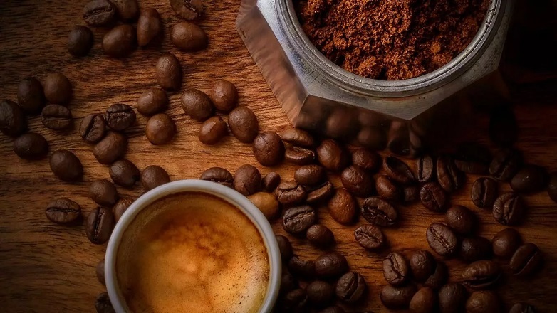 «Σκαρφαλώνει» η τιμή του καφέ