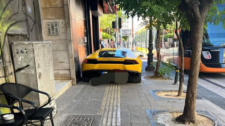 Η Lamborghini και το απαράδεκτο παρκάρισμα που εξόργισε όλο το διαδίκτυο