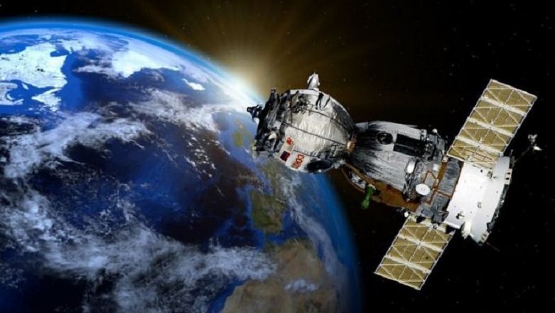 «Παράθυρο» στο … διάστημα και δουλειά στην Ελλάδα