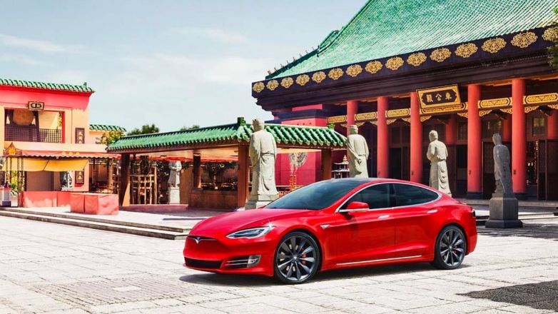 Η Tesla έγινε ο κύριος αντίπαλος της Volkswagen και γι αυτό φταίει η Κίνα