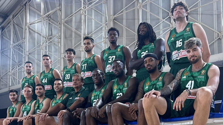 Παναθηναϊκός: Η ομαδική φωτογραφία της ομάδας με το χρυσό σήμα στη φανέλα!