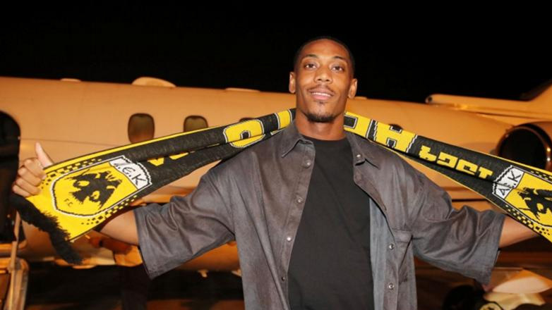 «Πέρασε τα ιατρικά και πάει στα γραφεία της ΑΕΚ για να υπογράψει ο Μαρσιάλ»