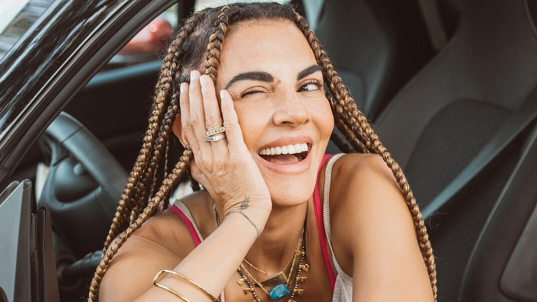 Μαρία Σολωμού: «Τα μεσημεριανά με ξεφτίλισαν επειδή βγήκα και είπα ότι είχα 3 συντρόφους, αυτό είναι η αντρίλα της μεσημεριανής ζώνης»