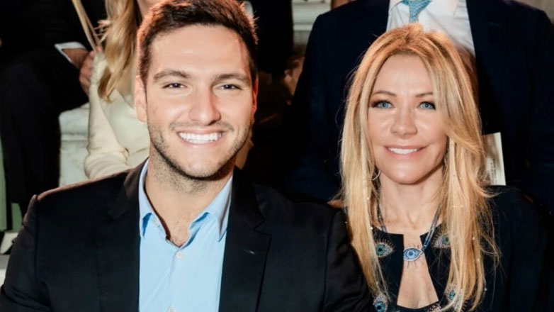 Μαριάννα Λάτση: Σπάνια δημόσια εμφάνιση μαζί με τον μικρό γιο της Φίλιππο Κούρκουλο στο Ηρώδειο