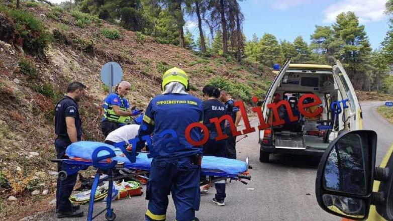 Τροχαίο στην Εύβοια – Εγκλωβίστηκαν 4 άτομα που τραυματίστηκαν ελαφρά