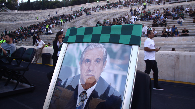 Παύλος Γιαννακόπουλος: Σε περίοπτη θέση η φωτογραφία του εμβληματικού ηγέτη του Παναθηναϊκού στο Καλλιμάρμαρο