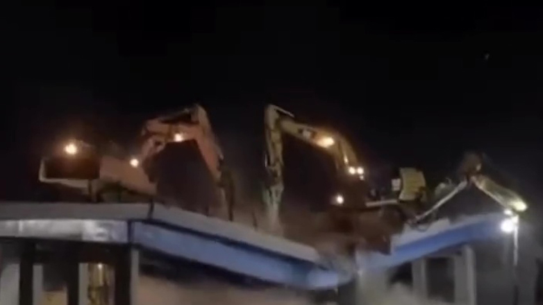 Δείτε πως κατέρρευσε σαν «χάρτινος πύργος» υπερυψωμένη διάβαση στη Ρώμη