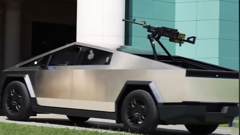 Ο αρχηγός των Τσετσένων  ισχυρίζεται ότι ο Elon Musk ακινητοποίησε εξ αποστάσεως το Tesla Cybertruck του (Βίντεο)