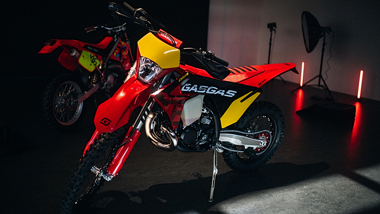 Η GASGAS με νέα δίχρονη Enduro ειδικής έκδοσης: την EC 300 GP