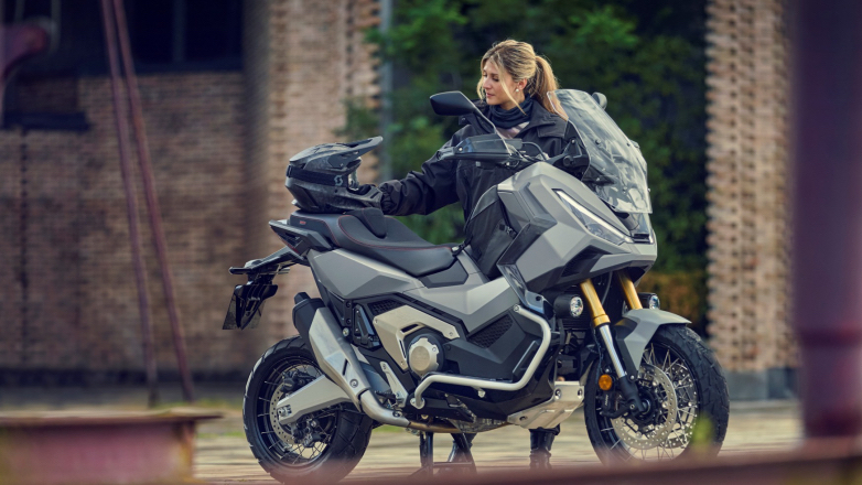 H X-ADV της Honda με αυξημένη πρακτικότητα και άνεση