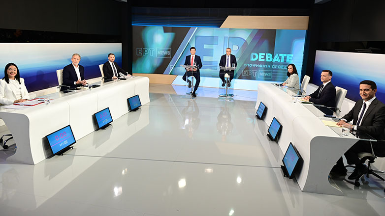 Debate ΠΑΣΟΚ: Οξεία αντιπαράθεση των «έξι» με αιχμές και προσωπικές επιθέσεις ενόψει των εσωκομματικών εκλογών