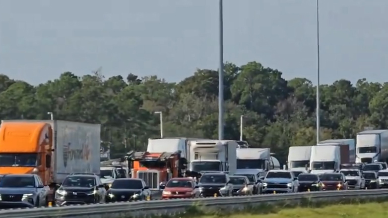 Εκκενώνεται μεγάλο μέρος της Φλόριντα, ενόψει του ισχυρού τυφώνα Χέλεν που θα πλήξει τις νοτιοανατολικές ΗΠΑ