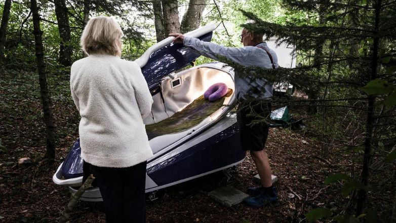 Συλλήψεις και ποινική έρευνα για τις «κάψουλες θανάτου» στην Ελβετία