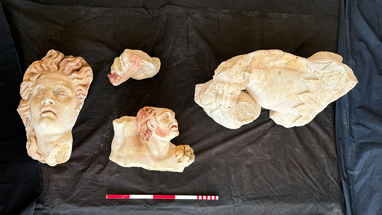 Τουρκία: Ανακαλύφθηκαν επιχρωματισμένα γλυπτά του συμπλέγματος της Σκύλλας