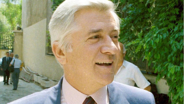 Η Βουλή τίμησε τη μνήμη του Παύλου Μπακογιάννη Η Βουλή τίμησε τη μνήμη του Παύλου Μπακογιάννη