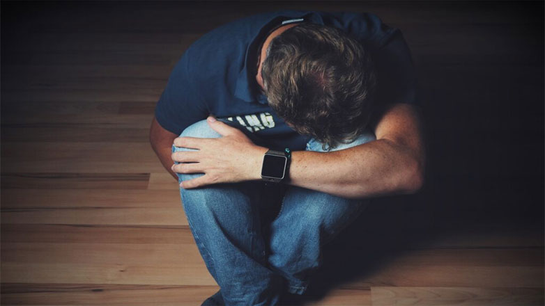 Η σοβαρή κατάθλιψη εκδηλώνεται διαφορετικά στον εγκέφαλο των νέων, δείχνει νέα μελέτη