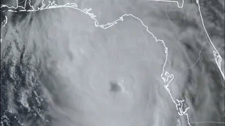 ΗΠΑ: Τουλάχιστον 17 νεκροί από το πέρασμα του τυφώνα Χέλεν ΗΠΑ: Τουλάχιστον 17 νεκροί από το πέρασμα του τυφώνα Χέλεν