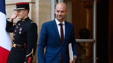 Έφτασε στη Βηρυτό ο ΥΠΕΞ της Γαλλίας