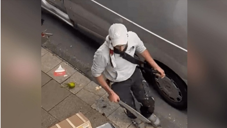 Τρόμος στη Γερμανία: Άνδρας σε κατάσταση αμόκ τραυμάτισε με μαχαίρι 31 άτομα