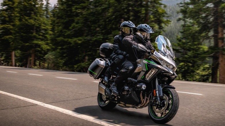 Νέα Kawasaki Versys 1100