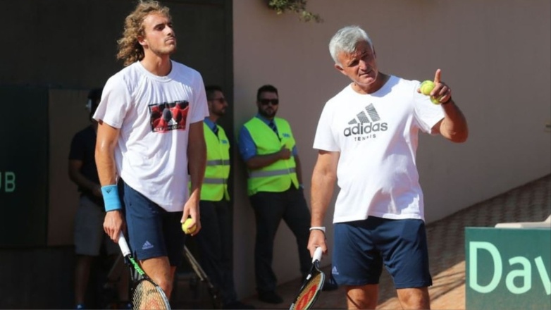 Ο Απόστολος Τσιτσιπάς αποκαλύπτει για πρώτη φορά για τον Στέφανο Τσιτσιπά: «Μου ζήτησε πολλές συγγνώμες, όχι μία»