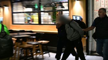 Λάρισα: Τέλος συναγερμού με τον άνδρα που ανέβηκε σε ταράτσα και απειλούσε να αυτοκτονήσει