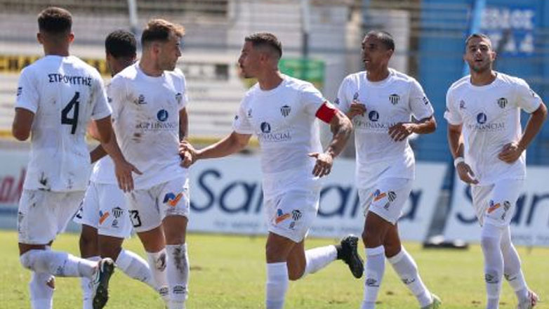 Super League 2: Ο «κεραυνός» του Μπαράλες έστειλε την Καλαμάτα στην κορυφή