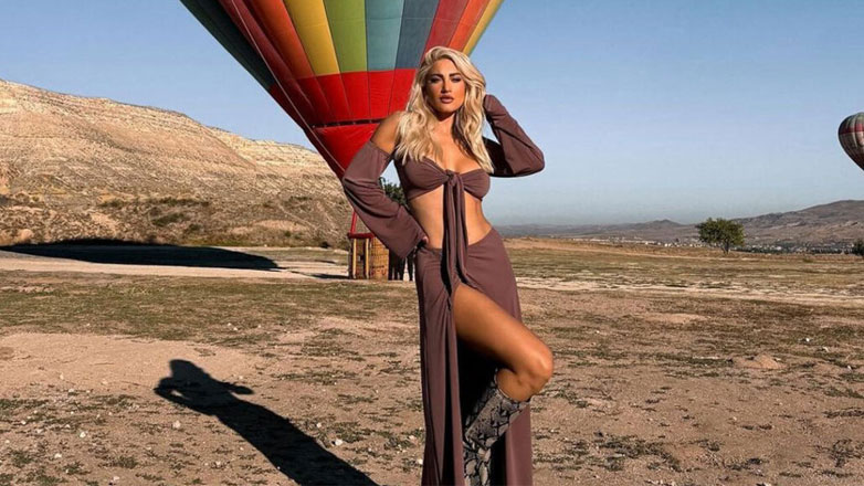 Αποδοκίμασαν την Ιωάννα Τούνη για την ανάρτησή της με την τουρκική σημαία από το ταξίδι της στην Καππαδοκία