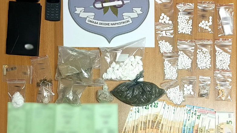 Χειροπέδες σε δύο άτομα για διακίνηση ναρκωτικών στη Θεσσαλονίκη